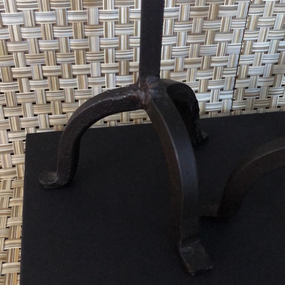 Set Of Three Vintage Graduated Sizes Twisted Metal Pillar Candle Holders - Picture 9 of 15